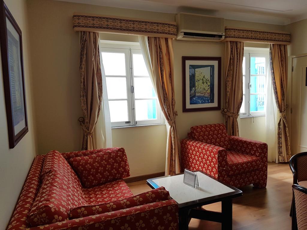 Hotel De Моура Екстериор снимка
