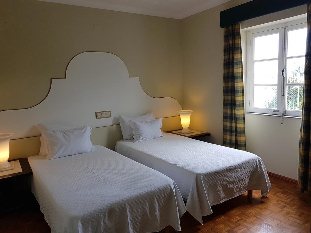 Hotel De Моура Екстериор снимка